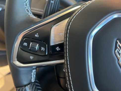 Used 2025 Chevrolet Corvette Z06 image 13