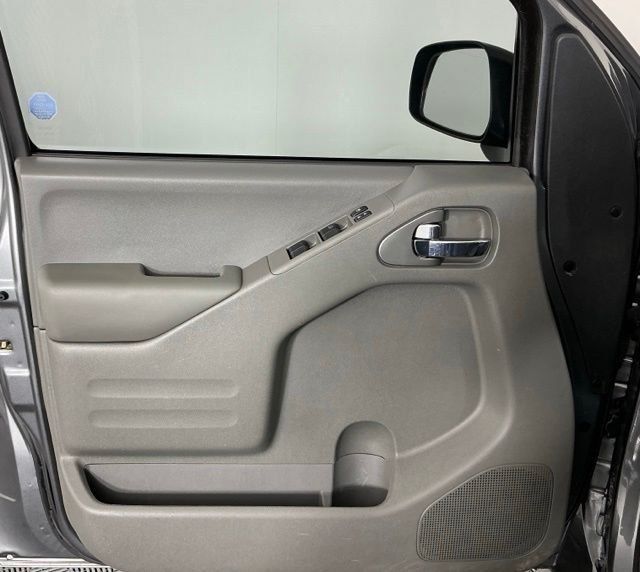 Used 2021 Nissan Frontier SV AWD/4WD image 12