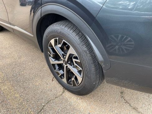 Used 2024 Kia Sportage EX AWD/4WD image 4