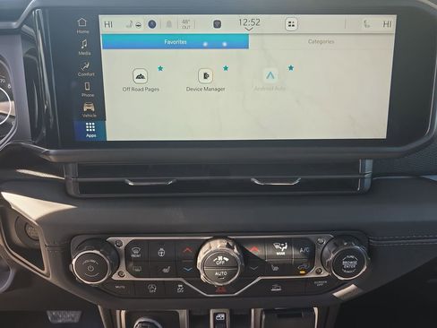 New 2026 Jeep Gladiator Mojave image 20