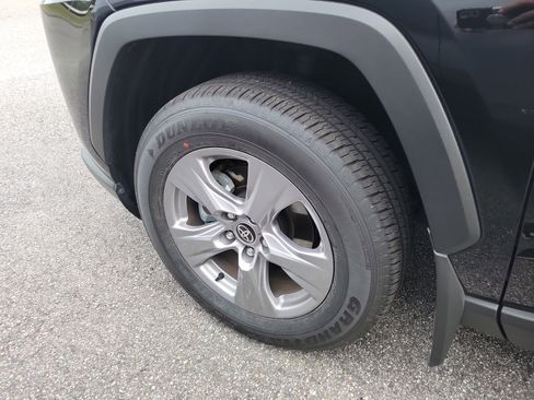 Certified 2025 Toyota RAV4 XLE AWD/4WD image 27