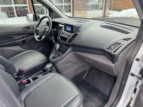 Used 2020 Ford Transit Connect XL image 29