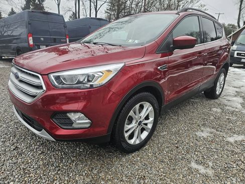 Used 2019 Ford Escape SEL image 4