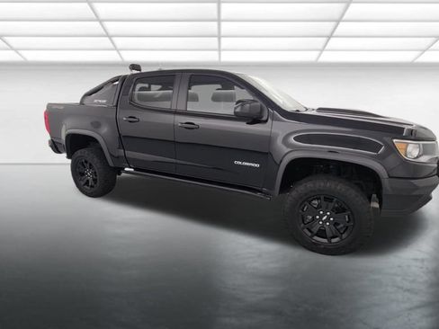 Used 2019 Chevrolet Colorado ZR2 w/ ZR2 Midnight Special Edition AWD/4WD image 9