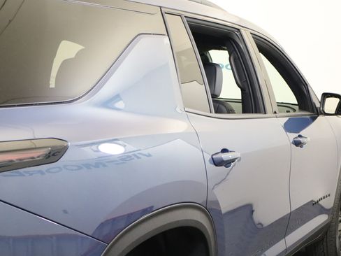 New 2026 Chevrolet Traverse LT w/ Midnight/Sport Edition image 6