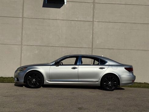 Used 2013 Lexus LS 460 L RWD image 8