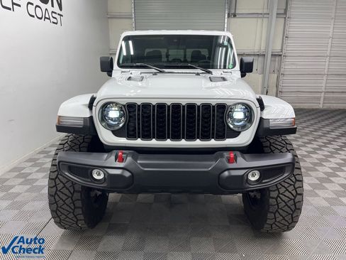 Used 2025 Jeep Gladiator Rubicon w/ Safety Group image 9