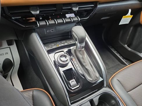 New 2026 GMC Canyon AT4 w/ Technology Plus Package AWD/4WD image 21