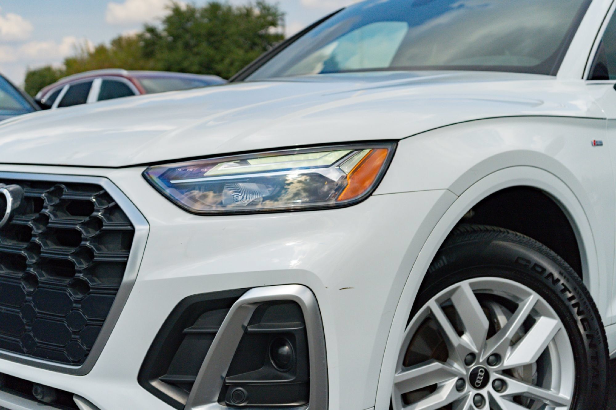 Used 2023 Audi Q5 2.0T Premium w/ Convenience Package AWD/4WD image 3
