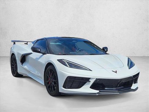 Used 2024 Chevrolet Corvette Stingray Preferred Conv w/ Z51 Performance Package RWD image 3
