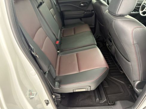 Used 2024 Honda Ridgeline Black Edition image 30