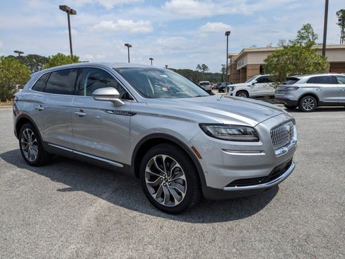 Certified 2023 Lincoln Nautilus Reserve w/ Equipment Group 201A image 3