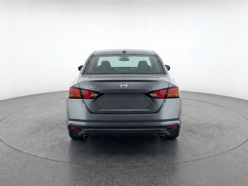 Used 2025 Nissan Altima 2.5 SV image 7