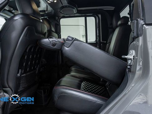 Used 2021 Jeep Gladiator Rubicon image 25