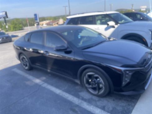 Used 2025 Kia K4 EX FWD image 3