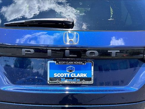 Used 2025 Honda Pilot EX-L image 25