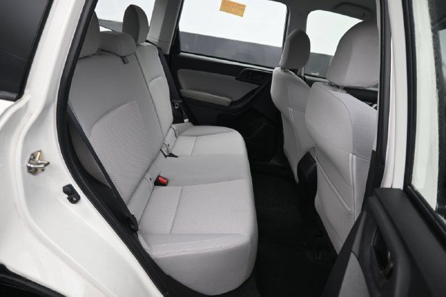 Used 2018 Subaru Forester 2.5i AWD/4WD image 7