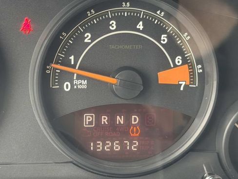 Used 2014 Jeep Patriot Latitude FWD image 21