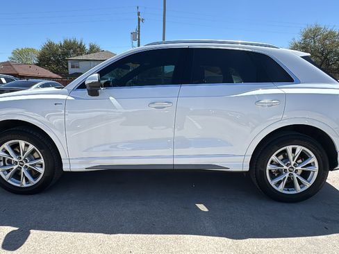 Used 2025 Audi Q3 2.0T Premium Plus w/ Premium Plus Package image 4