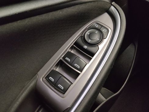 Used 2018 Chevrolet Malibu LT FWD image 27