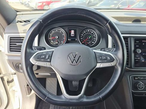 Used 2020 Volkswagen Atlas Cross Sport SE w/ Towing Package AWD/4WD image 16