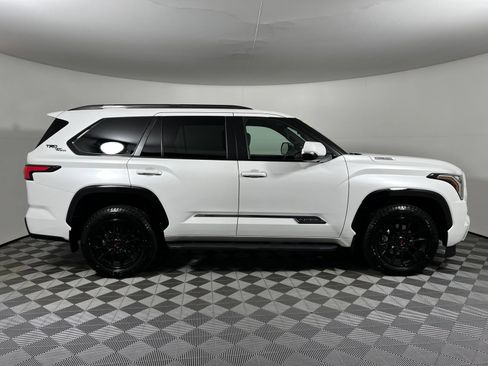 Used 2026 Toyota Sequoia Platinum w/ TRD Off-Road Package AWD/4WD image 4