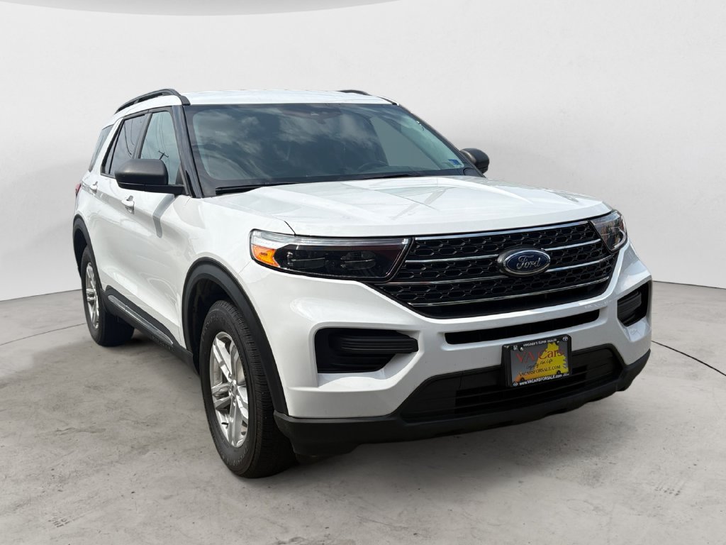 Used 2022 Ford Explorer XLT AWD/4WD image 1