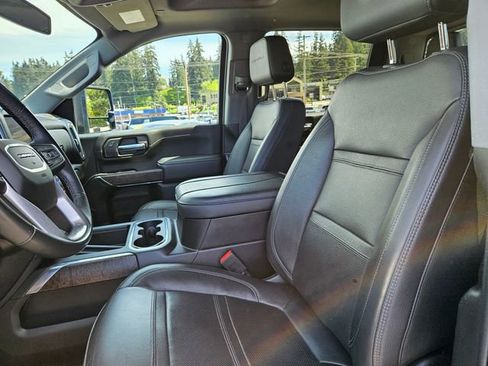 Used 2023 GMC Sierra 3500 Denali AWD/4WD image 8