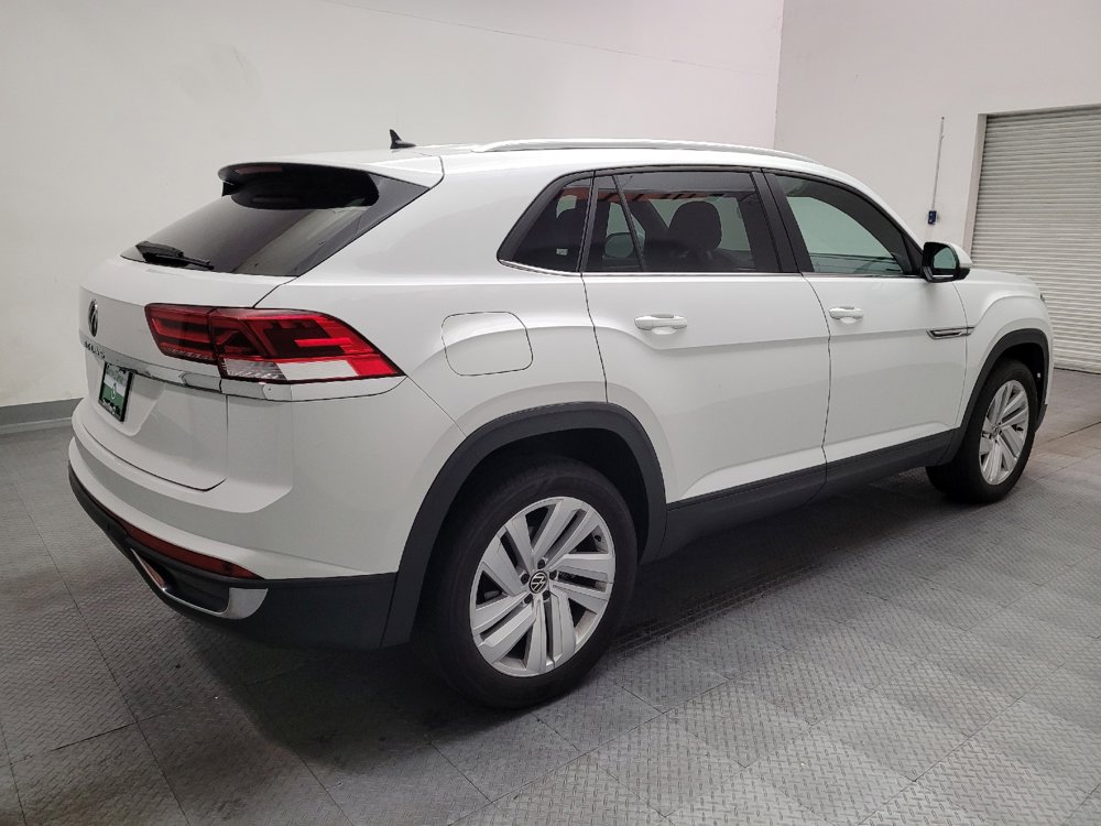 Used 2023 Volkswagen Atlas Cross Sport SE FWD image 9