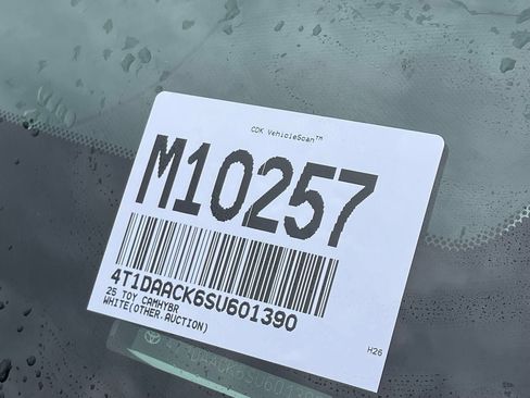 Used 2025 Toyota Camry LE FWD image 13