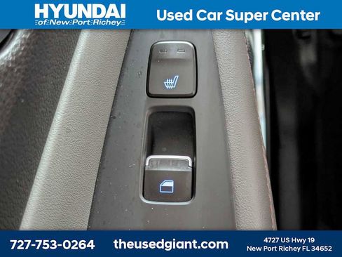 Used 2020 Hyundai Santa Fe Limited FWD image 16