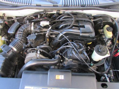 Used 2003 Ford Explorer Sport XLS image 40