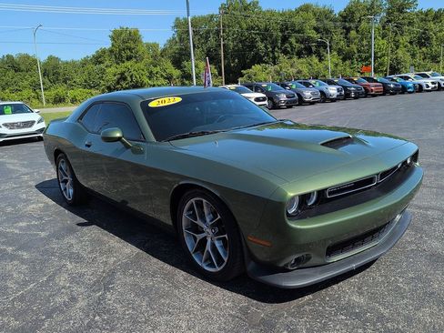 Used 2022 Dodge Challenger GT RWD image 1