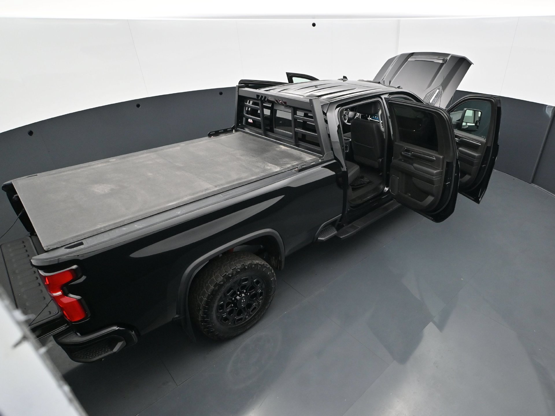 Used 2024 Chevrolet Silverado 2500 LTZ w/ LTZ Plus Package AWD/4WD image 42