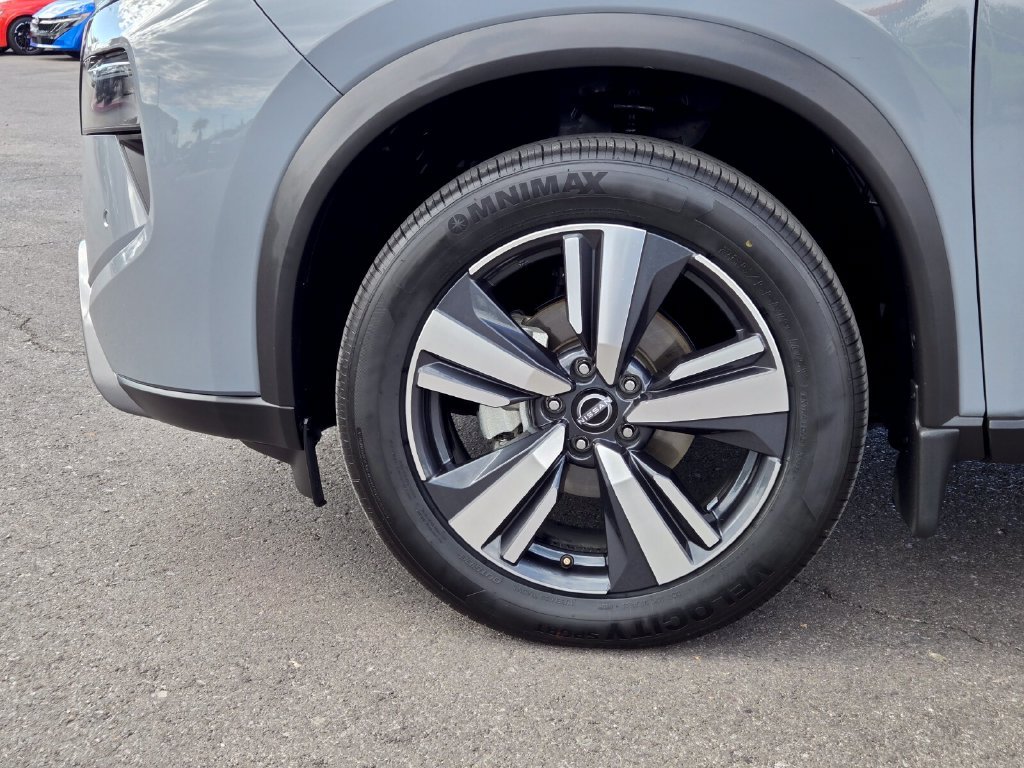 Certified 2024 Nissan Rogue SL w/ SL Premium Package FWD image 9