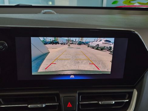Used 2025 Chevrolet TrailBlazer LS w/ LS Convenience Package FWD image 19