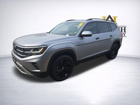 Certified 2023 Volkswagen Atlas SE w/ Panoramic Sunroof Package AWD/4WD image 3