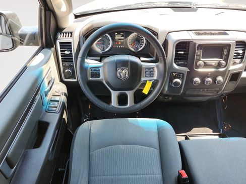 Used 2022 RAM 1500 Classic SLT RWD image 10
