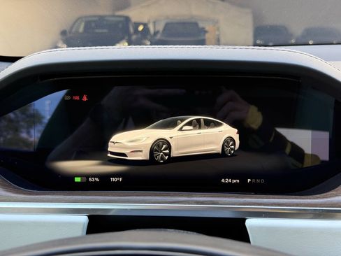 Used 2022 Tesla Model S AWD/4WD image 17