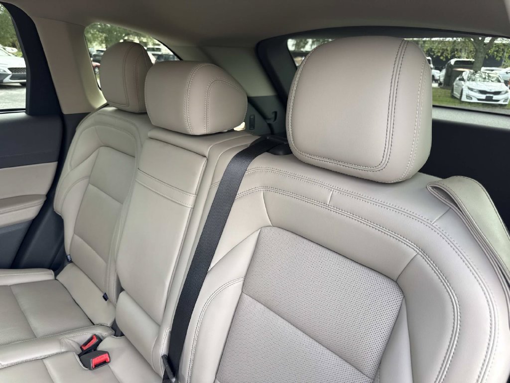 Used 2024 Lincoln Nautilus Premier AWD/4WD image 14