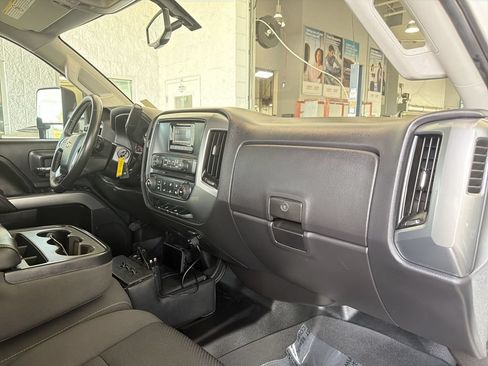 Used 2015 Chevrolet Silverado 3500 LT AWD/4WD image 26