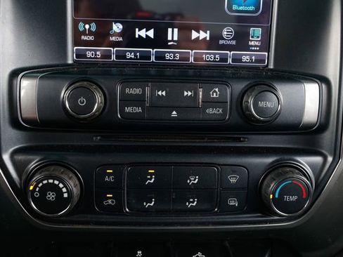 Used 2018 Chevrolet Silverado 1500 LT image 32