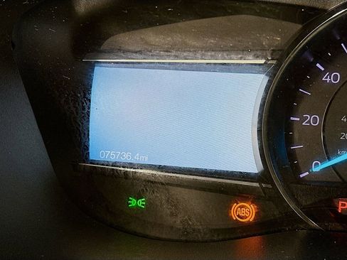 Used 2018 Ford Explorer XLT w/ Equipment Group 201A image 17