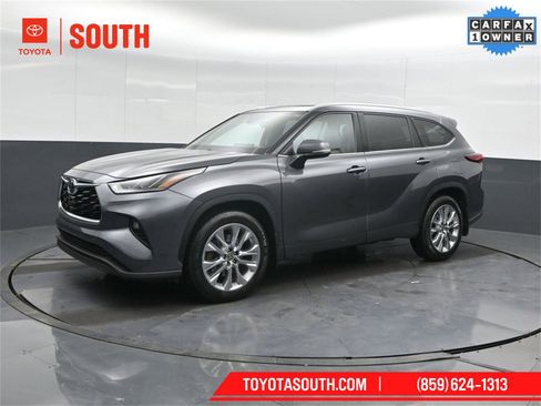 Used 2023 Toyota Highlander Limited image 7