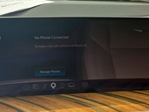 Used 2025 Cadillac Escalade Sport Platinum w/ LPO, Floor Liner Package AWD/4WD image 13