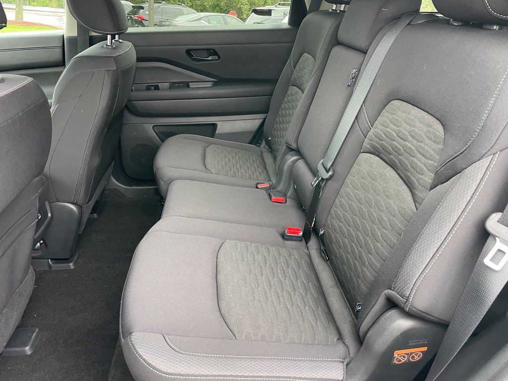 Certified 2024 Nissan Pathfinder SV AWD/4WD image 8
