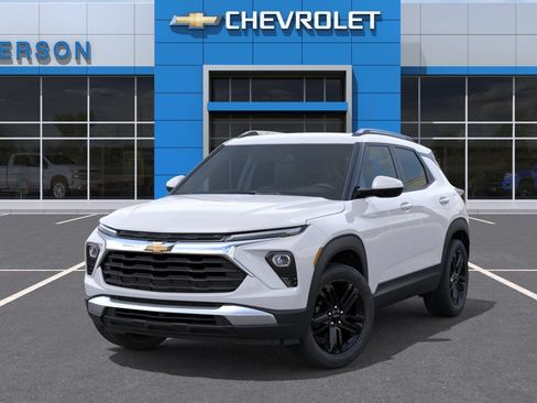 New 2026 Chevrolet TrailBlazer LT w/ Convenience Package AWD/4WD image 8