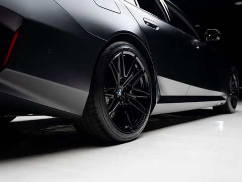 Used 2025 BMW M5 w/ Carbon Package image 82