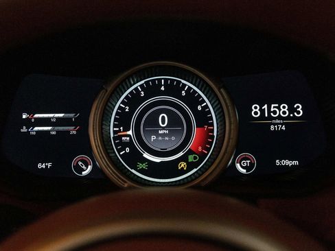 Used 2023 Aston Martin DB11 Volante image 31