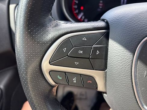 Used 2020 Dodge Durango SXT AWD/4WD image 11